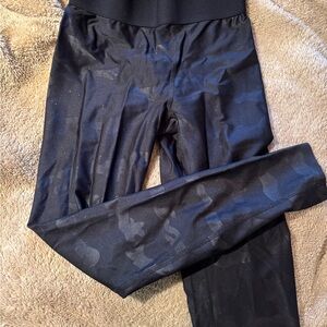 Heroine Sport Black Shiny Camouflage Leggings Size Medium M